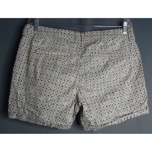 Sonoma Multicolored Geometric Print Mid Rise Shorts Womens Size 12 - Picture 8 of 8